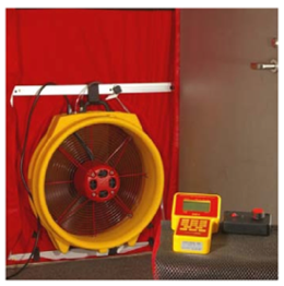 blower door